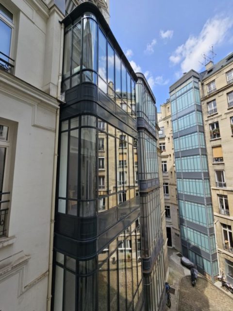 Remplacement à l’identique d’un bow-window de 4 étages – PARIS 8e